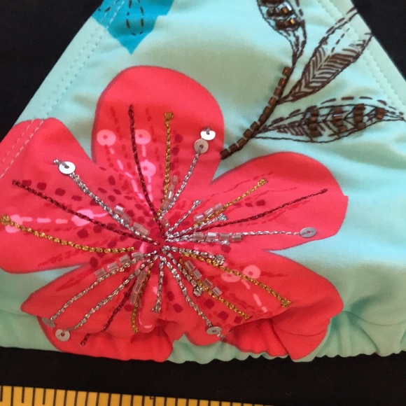 2 piece bikini with beaded detailing. - Picture 4 of 5